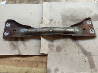 bontott VW JETTA Alsó Kereszttartó