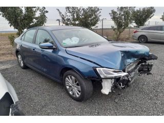 bontott VW JETTA Alufelni Szett Gumival