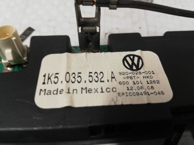 bontott VW JETTA Antenna Erősítő
