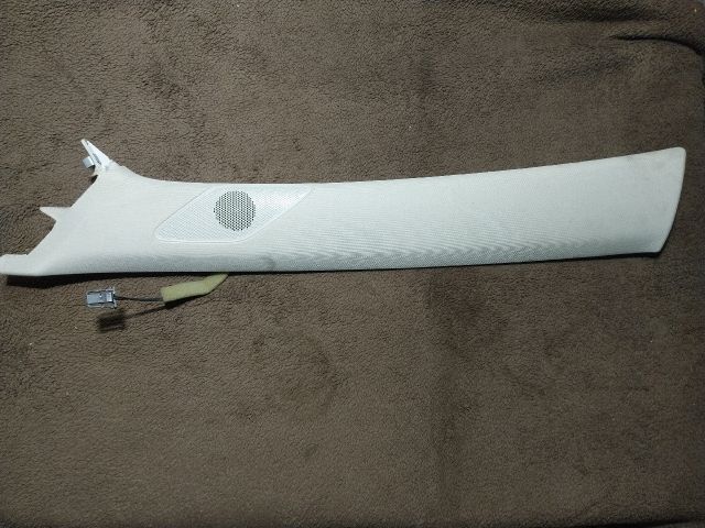 bontott VW JETTA Bal A Oszlop Hangszóró Burkolat