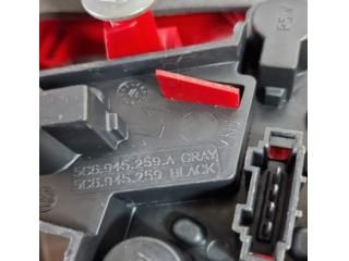 bontott VW JETTA Bal Belső Hátsó Lámpa