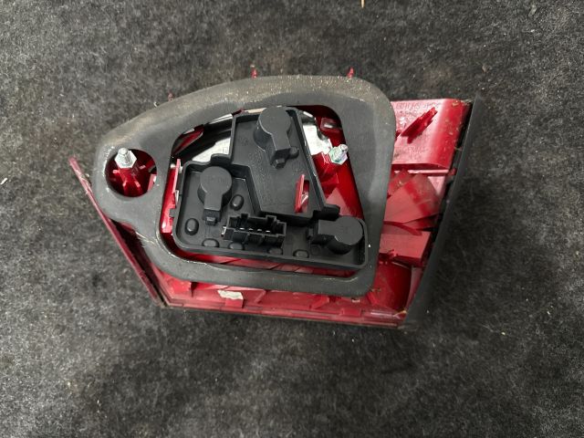 bontott VW JETTA Bal Belső Hátsó Lámpa