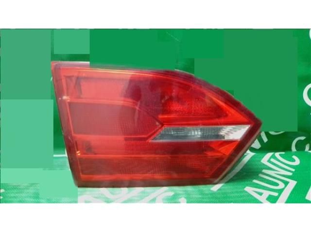 bontott VW JETTA Bal Belső Hátsó Lámpa