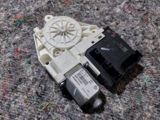 bontott VW JETTA Bal első Ablakemelő Motor