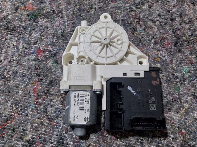 bontott VW JETTA Bal első Ablakemelő Motor