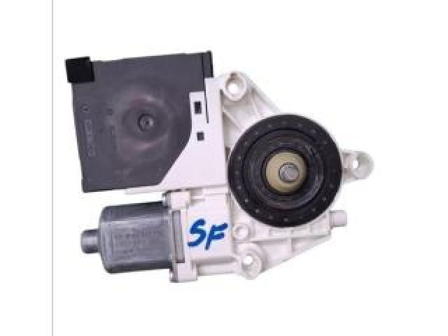 bontott VW JETTA Bal első Ablakemelő Motor