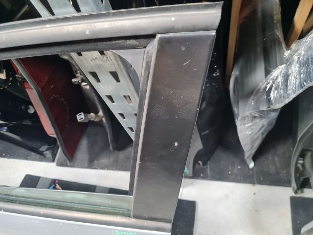 bontott VW JETTA Bal első Ajtó (Részeivel)