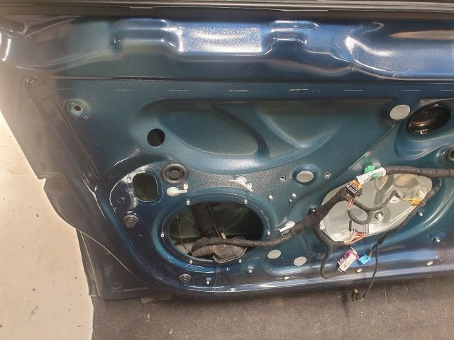 bontott VW JETTA Bal első Ajtó (Részeivel)