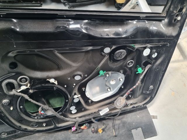 bontott VW JETTA Bal első Ajtó (Részeivel)