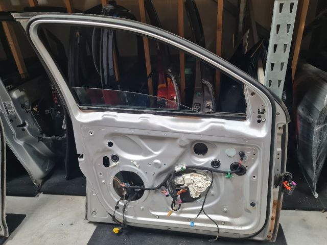 bontott VW JETTA Bal első Ajtó (Részeivel)