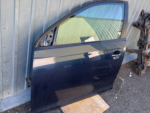 bontott VW JETTA Bal első Ajtó (Részeivel)