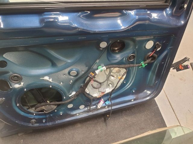 bontott VW JETTA Bal első Ajtó (Részeivel)