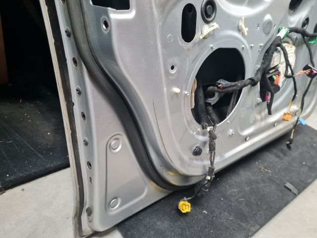 bontott VW JETTA Bal első Ajtó (Részeivel)