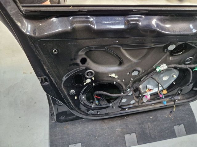 bontott VW JETTA Bal első Ajtó (Részeivel)