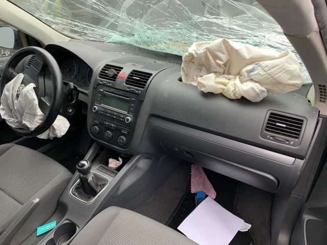 bontott VW JETTA Bal első Ajtózár