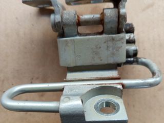 bontott VW JETTA Bal első Alsó Zsanér