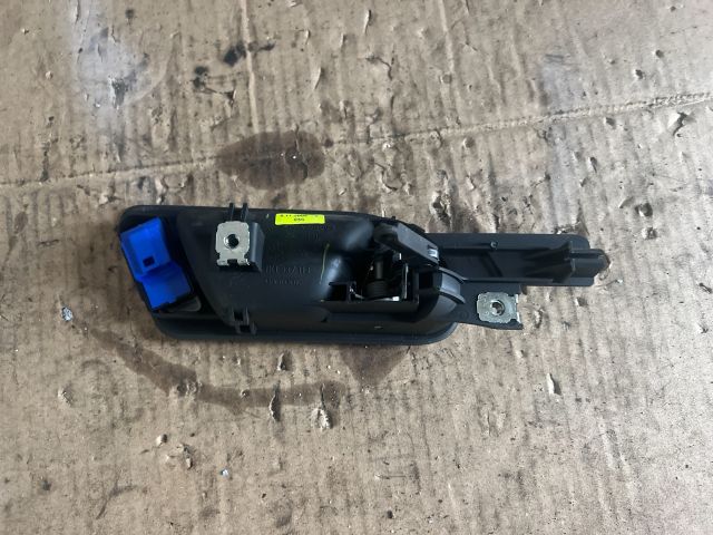 bontott VW JETTA Bal első Belső Kilincs