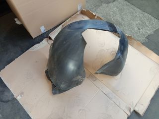 bontott VW JETTA Bal első Dobbetét (Kerékjárati, Műanyag)