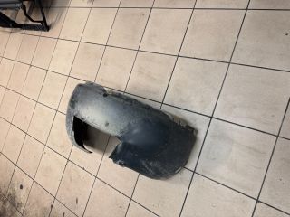 bontott VW JETTA Bal első Dobbetét (Kerékjárati, Műanyag)