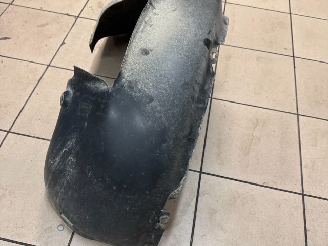 bontott VW JETTA Bal első Dobbetét (Kerékjárati, Műanyag)