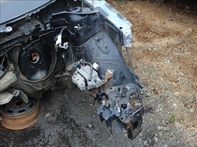 bontott VW JETTA Bal első Ütközéscsillapító