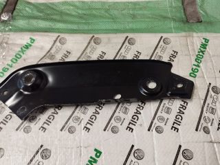 bontott VW JETTA Bal Fényszóró Tartó