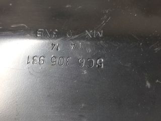 bontott VW JETTA Bal Fényszóró Tartó