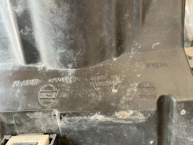 bontott VW JETTA Bal Fényszóró