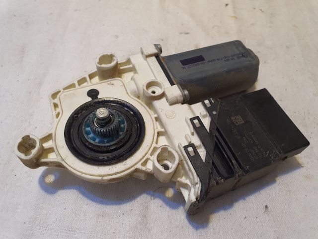 bontott VW JETTA Bal hátsó Ablakemelő Motor