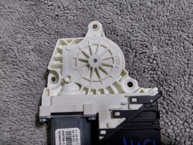 bontott VW JETTA Bal hátsó Ablakemelő Motor