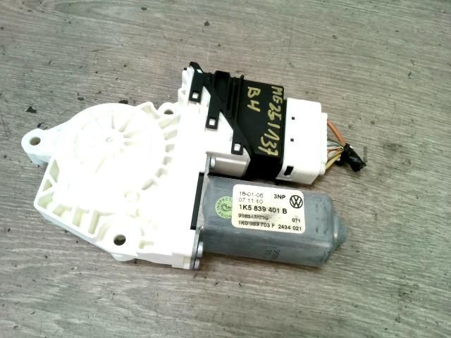 bontott VW JETTA Bal hátsó Ablakemelő Motor