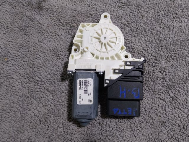bontott VW JETTA Bal hátsó Ablakemelő Motor