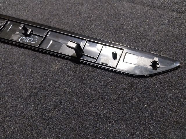 bontott VW JETTA Bal hátsó Ajtó Kárpit Díszléc