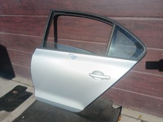 bontott VW JETTA Bal hátsó Ajtó (Részeivel)