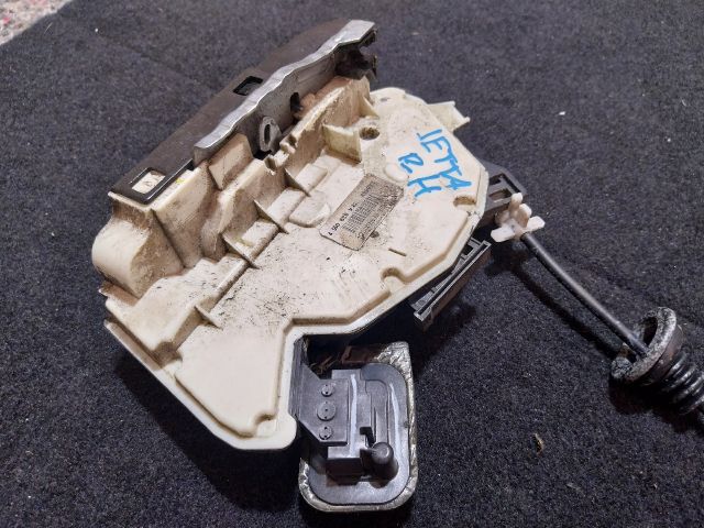 bontott VW JETTA Bal hátsó Ajtózár Motor