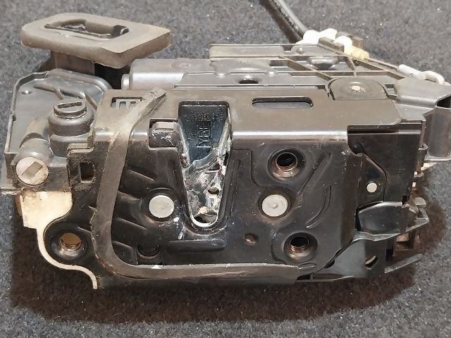 bontott VW JETTA Bal hátsó Ajtózár Motor