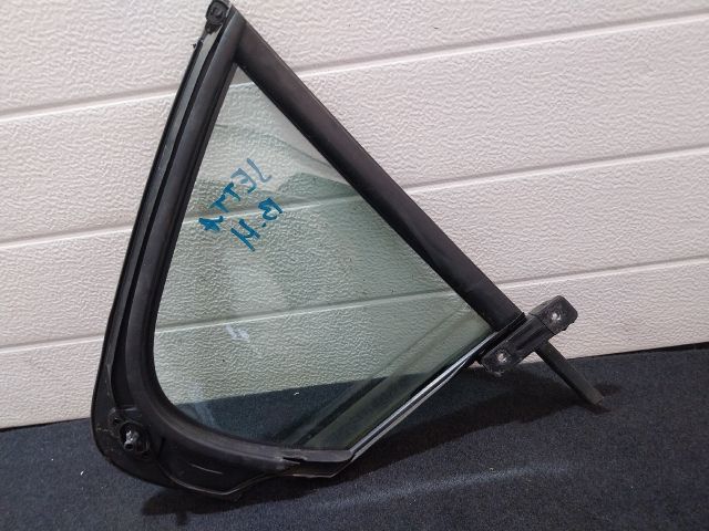 bontott VW JETTA Bal hátsó Fixüveg (Ajtóban)