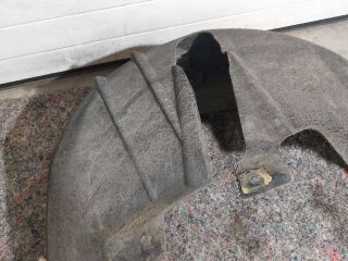 bontott VW JETTA Bal hátsó Hátsó Dobbetét (Kerékjárati, Műanyag)