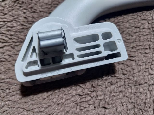 bontott VW JETTA Bal hátsó Kapaszkodó (Felső)