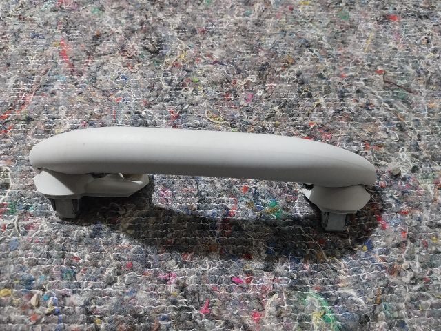 bontott VW JETTA Bal hátsó Kapaszkodó (Felső)