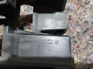 bontott VW JETTA Bal hátsó Lökhárító Tartó (Műanyag)