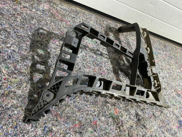 bontott VW JETTA Bal hátsó Lökhárító Tartó (Műanyag)