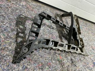 bontott VW JETTA Bal hátsó Lökhárító Tartó (Műanyag)