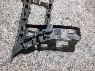 bontott VW JETTA Bal hátsó Lökhárító Tartó (Műanyag)