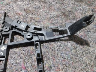 bontott VW JETTA Bal hátsó Lökhárító Tartó (Műanyag)