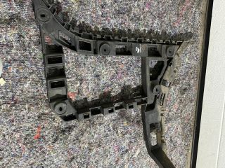 bontott VW JETTA Bal hátsó Lökhárító Tartó (Műanyag)