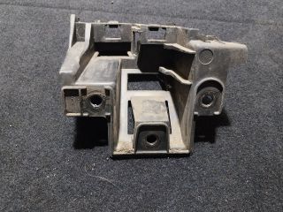 bontott VW JETTA Bal hátsó Lökhárító Tartó (Műanyag)