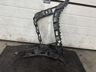 bontott VW JETTA Bal hátsó Oldal Lökhárító Tartó (Műanyag)