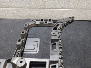 bontott VW JETTA Bal hátsó Oldal Lökhárító Tartó (Műanyag)