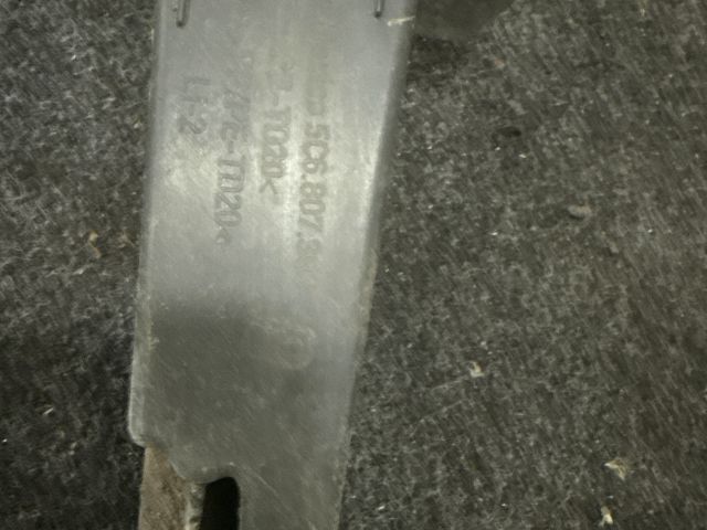 bontott VW JETTA Bal hátsó Oldal Lökhárító Tartó (Műanyag)